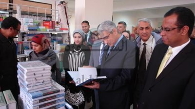 افتتاح معرض جامعة جنوب الوادي السابع للكتاب