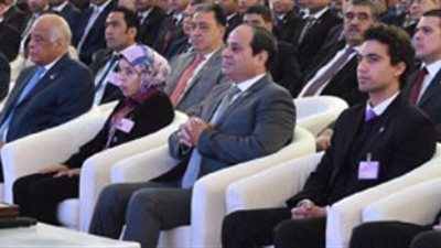 السيسى: تجهيز 200 شاب خلال عام لشغل منصب 