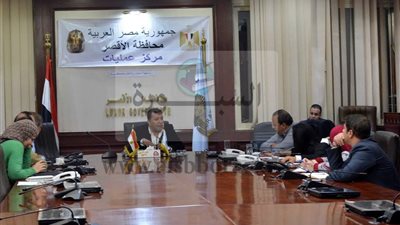 محافظ الاقصر يلتقى ورئيس مركز تحديث الصناعة