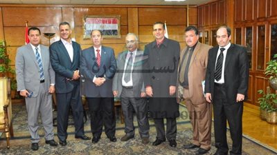 رئيس جامعة أسيوط يعد بعدم تأثر أى طالب ليبي وافد بالجامعة جراء تأخر سداد الرسوم الدراسية