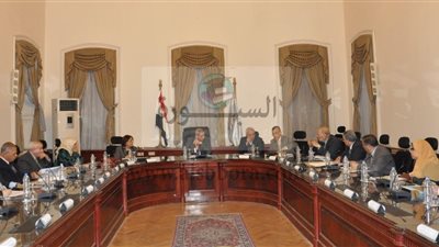 عاجل وهام.. الهلالى: تحويل مناهج الصفوف الدراسية للشهادات العامة إلى مناهج تفاعلية.. ورفعها على موقع الوزارة.. وجميع المعامل المدرسية متصلة بشبكة الإنترنت العام المقبل