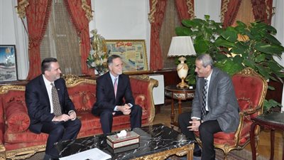 الهلالى يلتقى بالسفير الأمريكى فى مصر ويبحث توطيد العلاقة بين الوزارة والسفارة