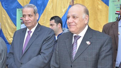 الهلالى يعترف: كثافة الفصل في مدرسة المستقبل فى عزبة خير الله  تتعدى 85 طالبًا