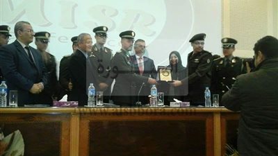 المؤتمر الثانى للأبحاث الطلابية بطب عين شمس 