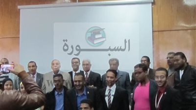 اسلام وميار الطالب والطالبة المثالية بجامعة جنوب الوادى