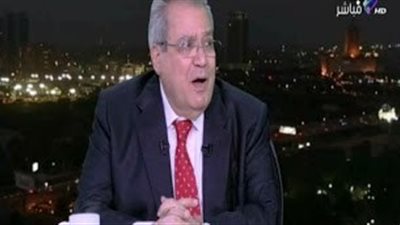 اصابة وزير الثقافة الاسبق بازمة صحية على الهواء خلال حوار تليفزيونى