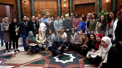 وزيرة الهجرة: لقاء الإمام الأكبر بأبناء المصريين بالخارج نابع من إيماننا بدور الأزهر في التغلب على التطرف