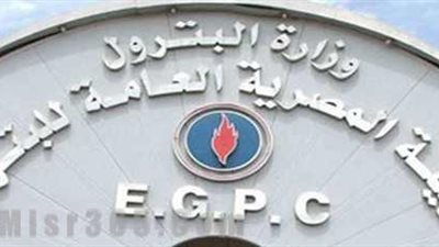 وزارة البترول: تعميم العمل بالكروت الذكية للحصول على البنزين.. سجل الان للحصول على الكارت 