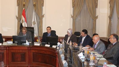 المهن التعليمية: وضع مادة فى القانون الجديد للحفاظ على حق المعلم فى أية زيادات يحصل عليها العاملون بالدولة