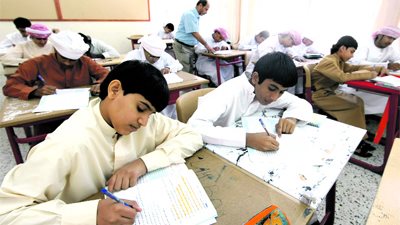 براتب 12000 درهم.. الامارات تعلن عن حاجتها الى معلمين.. ننشر المزايا