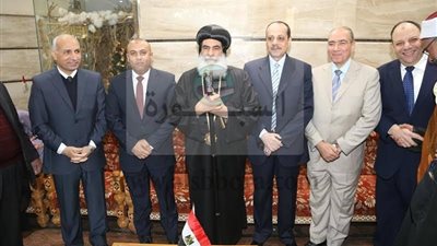 محافظ المنوفية يقدم التهنئة 