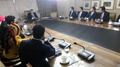 بالصور.. الشيحى يستقبل وفدا من خريجى الدفعة الأولى من البرنامج الرئاسى لتأهيل الشباب للقيادة