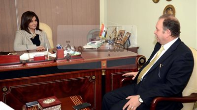 رئيس الريف المصرى: فاروق الباز قدم لنا خرائط للمياه الجوفية