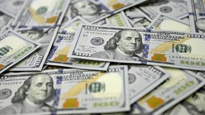 الدولار يسجل 18.52 جنيه فى مستهل تعاملات اليوم