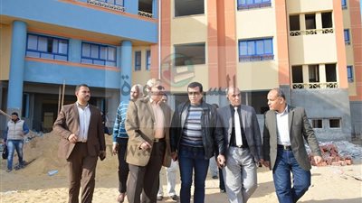 محافظ الإسماعيلية يتفقد الاستعدادات النهائية لإفتتاح مدرسة المتفوقين