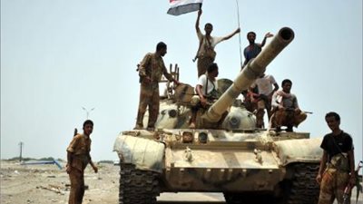   الحكومة اليمنية تشيد بالانتصارات التي حققها الجيش الوطني في المخا