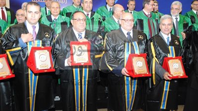 إحتفالية تكريم مؤسسات التعليم العالي المعتمدة بكليه الهندسة جامعه عين شمس