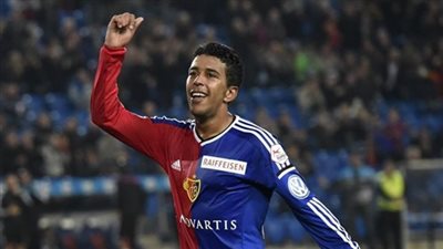 أحمد حمودى فى الأهلى رسميا 3 مواسم ونصف 