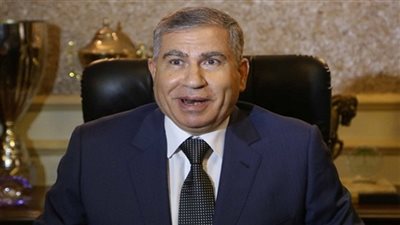 وزراء التموين والزراعة والمالية يناقشون موسم توريد القمح الجديد.. غدا