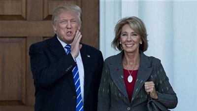 مرشحة وزارة التعليم بأمريكا: تقبيل المرأة وملامستها غصبا 