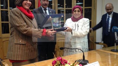 توقيع بروتوكول تعاون بين آداب عين شمس وآداب جامعة الكويت