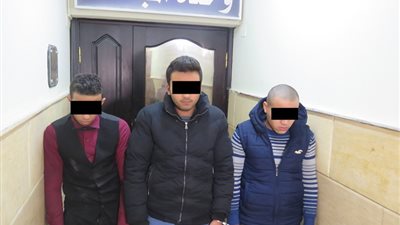 ننشر الاعترافات المثيرة للطالب قاتل والده.. طعنته 7 طعنات وسرقت فلوسه