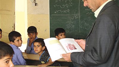 اضحك من قلبك ..ماذا قال المعلم لتلميذه وكيف رد عليه ؟