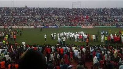 مصرع 17 شخصًا وإصابة 76 اخرين في مباراة كرة قدم بأنجولا