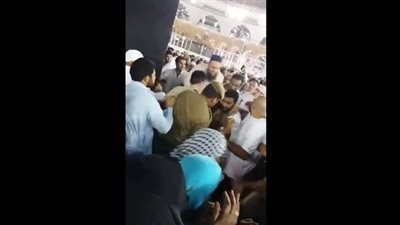 عاجل.. ننشر تفاصيل محاولة الإنتحار داخل الكعبة.
