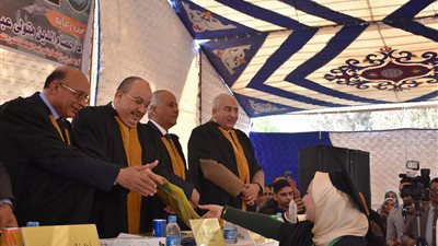 بالصور.. كلية بالصور.. الطب البيطري بجامعة مدينة السادات  تحتفل بعيد الخرجين الرابع عشر