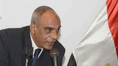 مؤسسة جذور تنظم قوافل طيب للكشف على عيون تلاميذ الأقصر