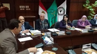 رئيس جامعة المنوفية يشهد فعاليات جلسة مجلس معهد الكبد القومى