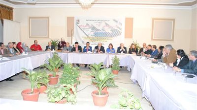 مناقشات وتوصيات للنتائج الإقتصادية لحكومة شريف إسماعيل 