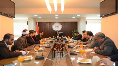 بالصور.. وزيرة الهجرة  تعقد جلسة تحضيرية لتنظيم مارثون بالمنيا لصالح مبادرة