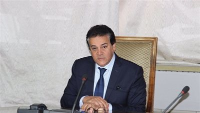 وزير التعليم العالى يكشف النقاب عن  نظام جديد لقبول طلاب الثانوية العامة بالجامعات 