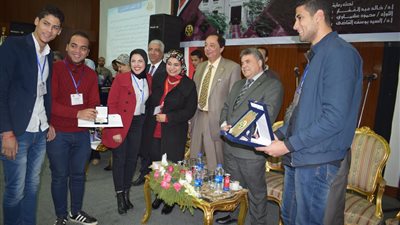 بالصور.. وزير التعليم الأسبق يشكر جامعة بنها علي تنظيم منتدي تطوير التعليم المصري