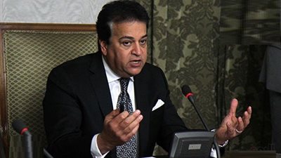 وزير التعليم العالى : استضافة طلاب العريش المتضررين فى المدن الجامعية بجامعات قناة السويس والسويس وبورسعيد مجانا