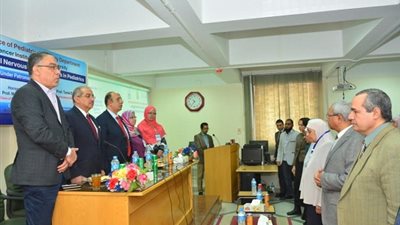 رئيس جامعة أسيوط يشهد انطلاق أعمال المؤتمر السنوي الثالث لقسم أورام الأطفال بمعهد جنوب مصر للأورام