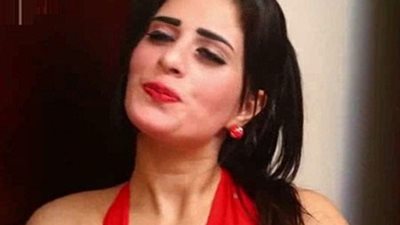 حبس فنانة مصرية بتهمة الدعارة..