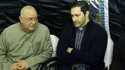 علاء مبارك: عموم الشعب المصرى قدم العزاء في والد أبو تريكة  