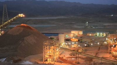 شركة السكرى للذهب تشير لى أن احتياطيات الذهب تصل إلي حوالى 14.5 مليون أوقية قيمتها حوالى 20 مليار دولار بالأسعار الحالية.