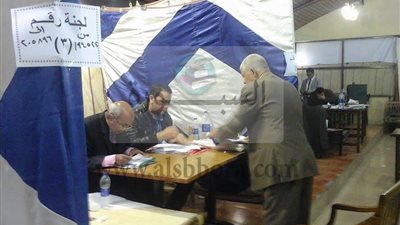 بدء فرز الاصوات بأنتخابات التجيد النصفى لنقابة الصيادله باسيوط