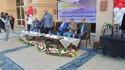 فوز جامعة الفيوم بالمهرجان الثامن للطائرات الورقية