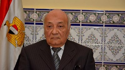 رئيس جامعة أسيوط يفتتح المؤتمر الدولى حول الطفلة الزيتية ومصادر الطاقة غير التقليدية  