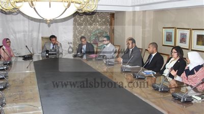 وزير التعليم العالي يلتقي بشباب البرنامج الرئاسي لتأهيل الشباب للقيادة