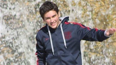 وقفة احتجاجية لطلاب مصر للعلوم والتكنولوجيا تضامنا مع زميلهم السجين الخطيب المصاب بسرطان الدم