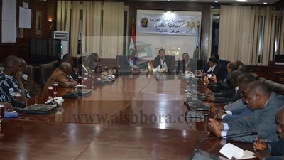 محافظ الاقصر يلتقى ووفد الأعلاميين الأفارقة