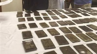 مباحث المخدرات تضبط نصف كيلو بانجو بمنزل فلاح بأسيوط 