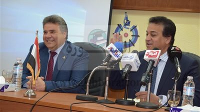  وزير التعليم العالي..يستعرض توصيات منتدي جامعة بنها لتطوير التعليم 