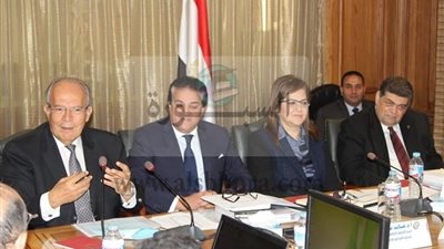 خالد عبد الغفار يؤكد أهمية التنسيق مع وزارتى التنمية المحلية والتخطيط للاستفادة من الجامعات كبيوت خبرة فى تحقيق التنمية المستدامة بالدولة